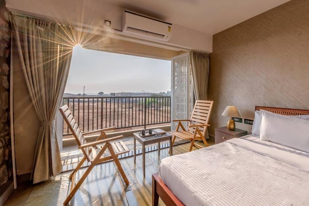 Stone Mansion By Phoenix Stays Igatpuri Luaran gambar