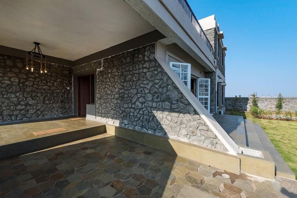 Stone Mansion By Phoenix Stays Igatpuri Luaran gambar