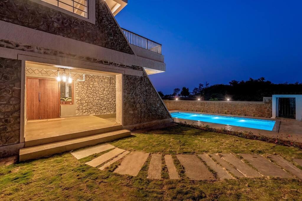 Stone Mansion By Phoenix Stays Igatpuri Luaran gambar