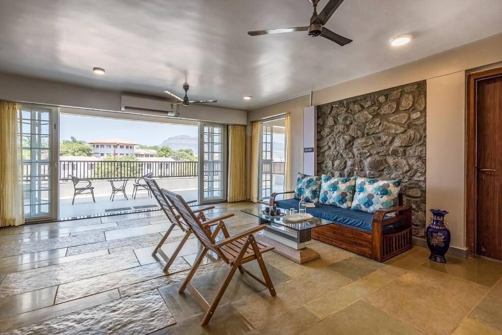 Stone Mansion By Phoenix Stays Igatpuri Luaran gambar