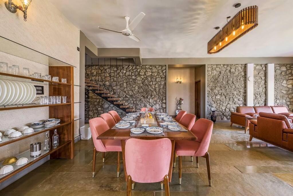 Stone Mansion By Phoenix Stays Igatpuri Luaran gambar