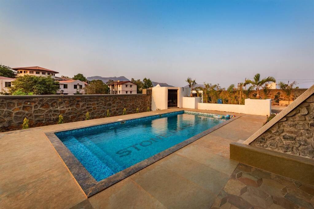Stone Mansion By Phoenix Stays Igatpuri Luaran gambar