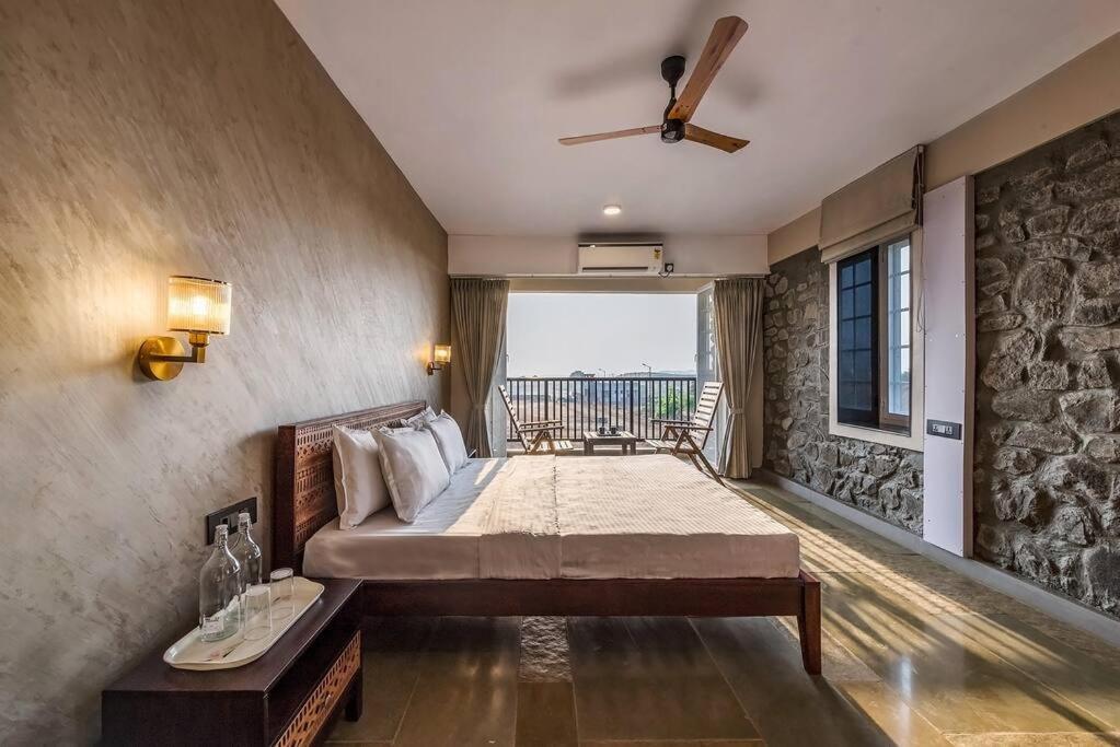 Stone Mansion By Phoenix Stays Igatpuri Luaran gambar