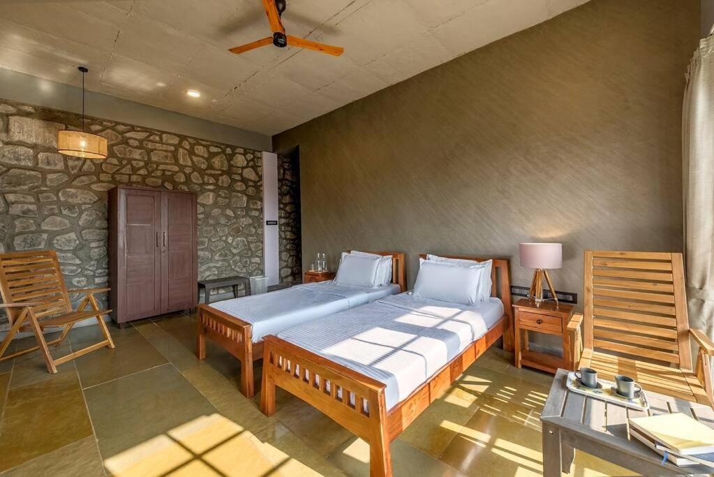 Stone Mansion By Phoenix Stays Igatpuri Luaran gambar