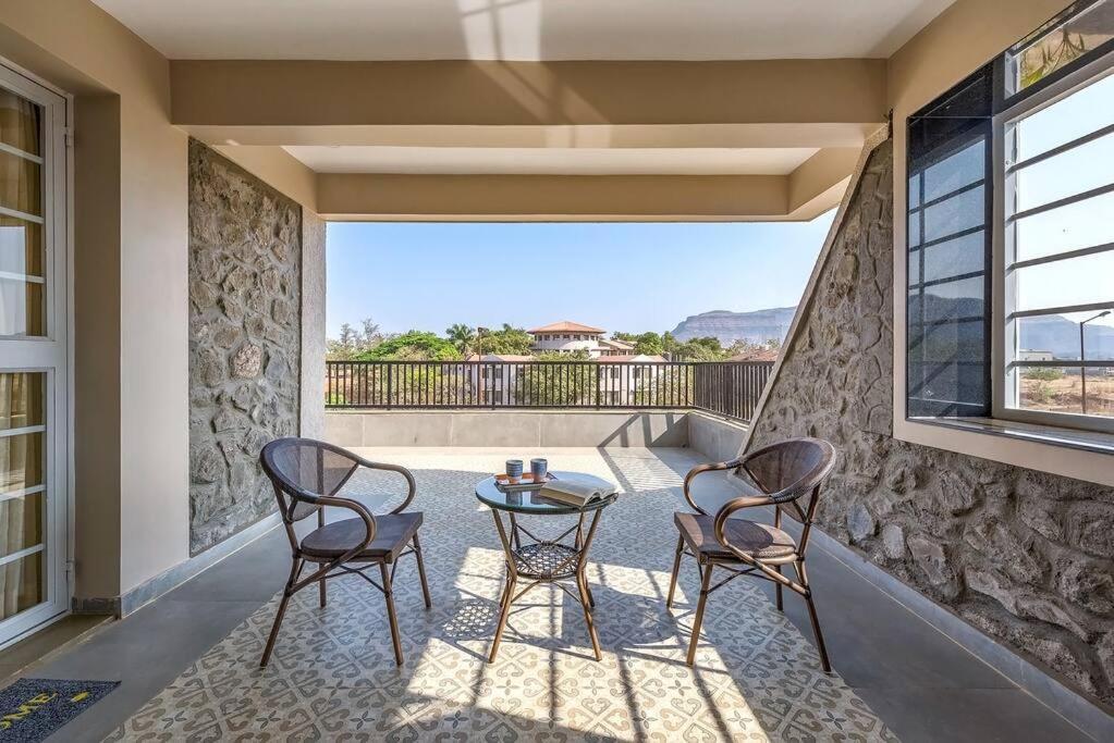 Stone Mansion By Phoenix Stays Igatpuri Luaran gambar